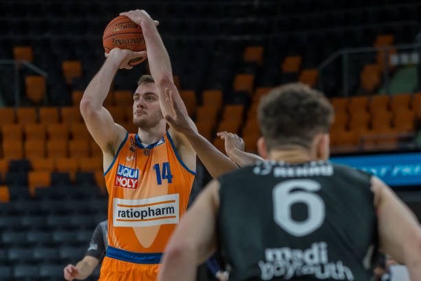 就在外界揣 就在外界揣